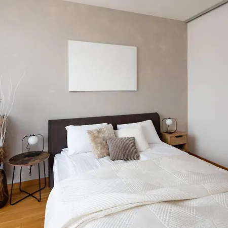 Ziedondarza Park One Bedroom Apartment With Balcony Riga Exterior photo