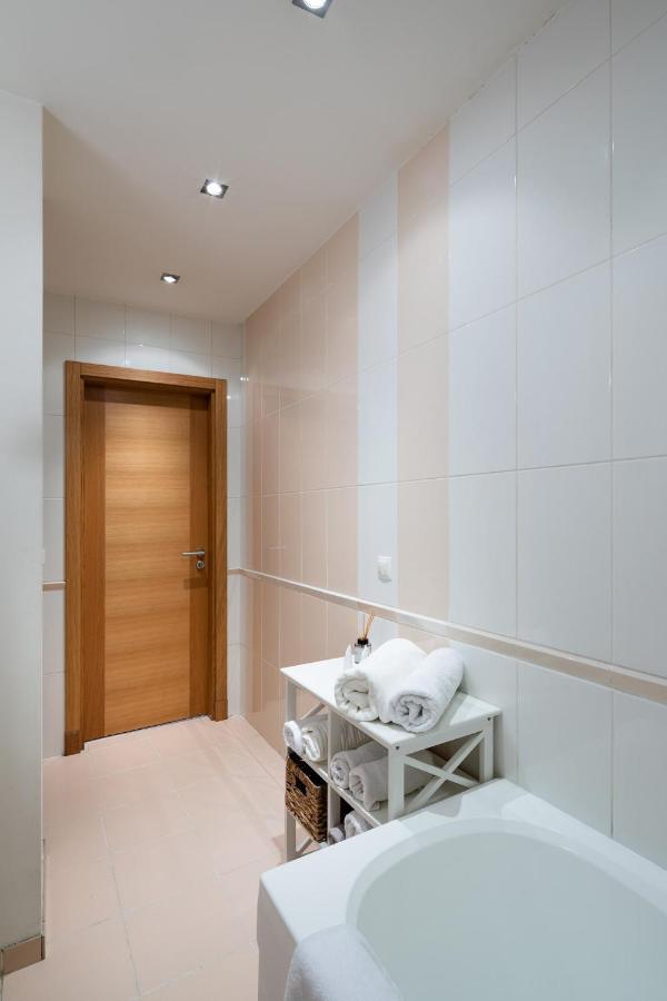 Ziedondarza Park One Bedroom And Balcony