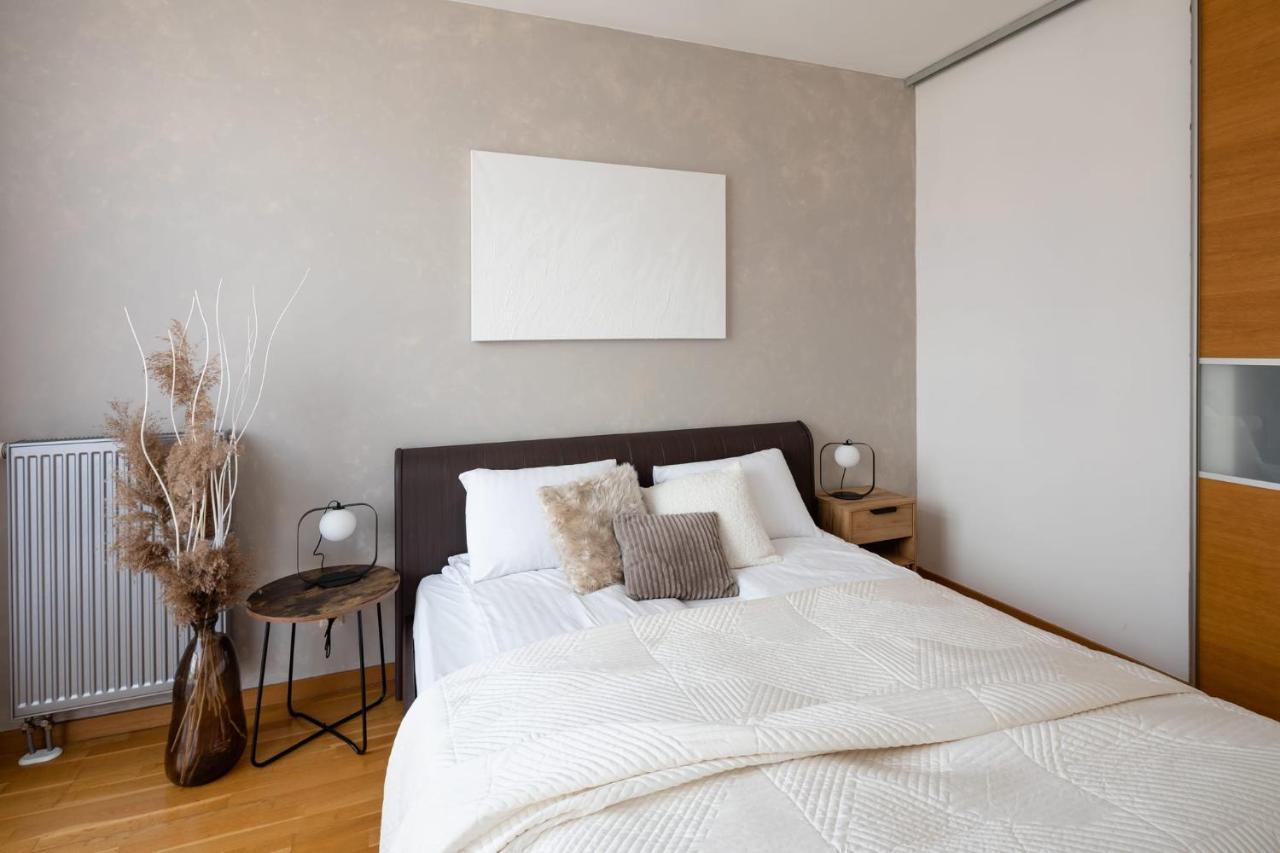 Ziedondarza Park One Bedroom And Balcony